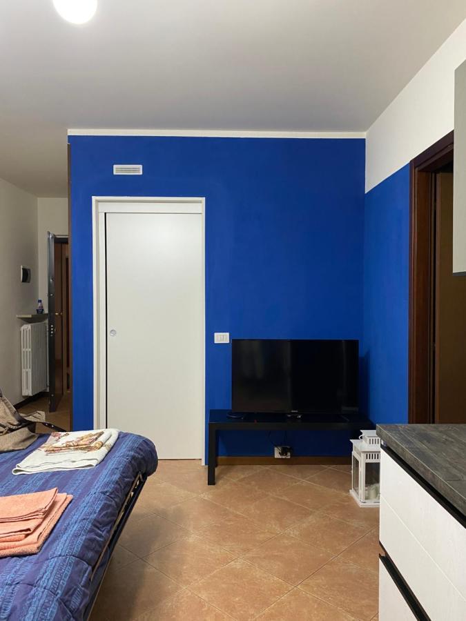 A Casa Di Laura With Pool And Free Bikes Apartment Ronchi  ภายนอก รูปภาพ