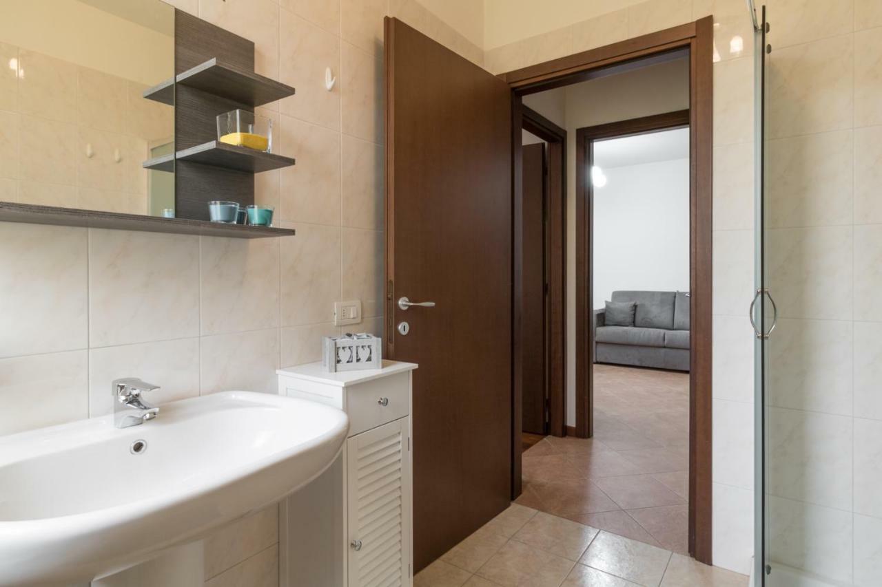 A Casa Di Laura With Pool And Free Bikes Apartment Ronchi  ภายนอก รูปภาพ