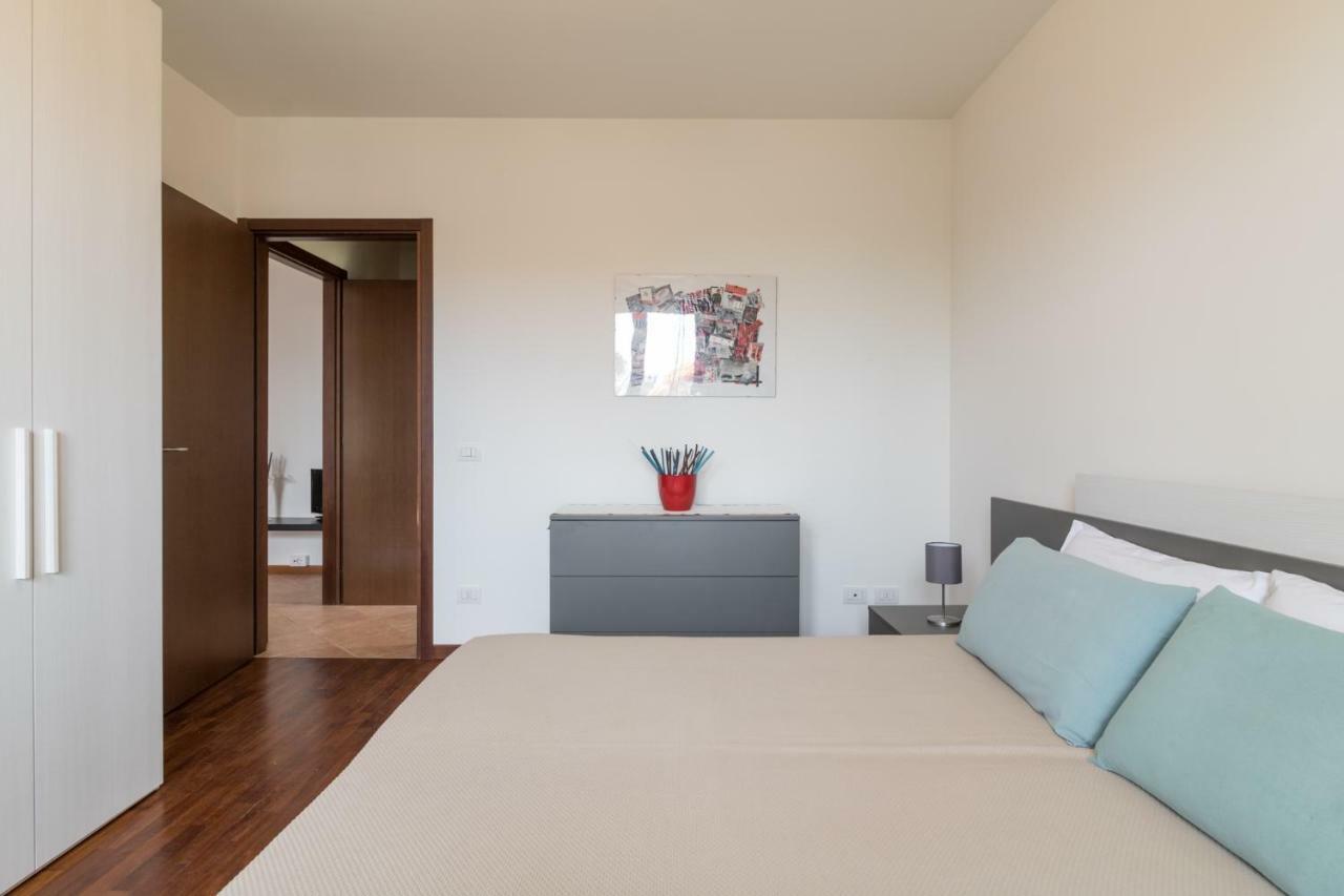 A Casa Di Laura With Pool And Free Bikes Apartment Ronchi  ภายนอก รูปภาพ