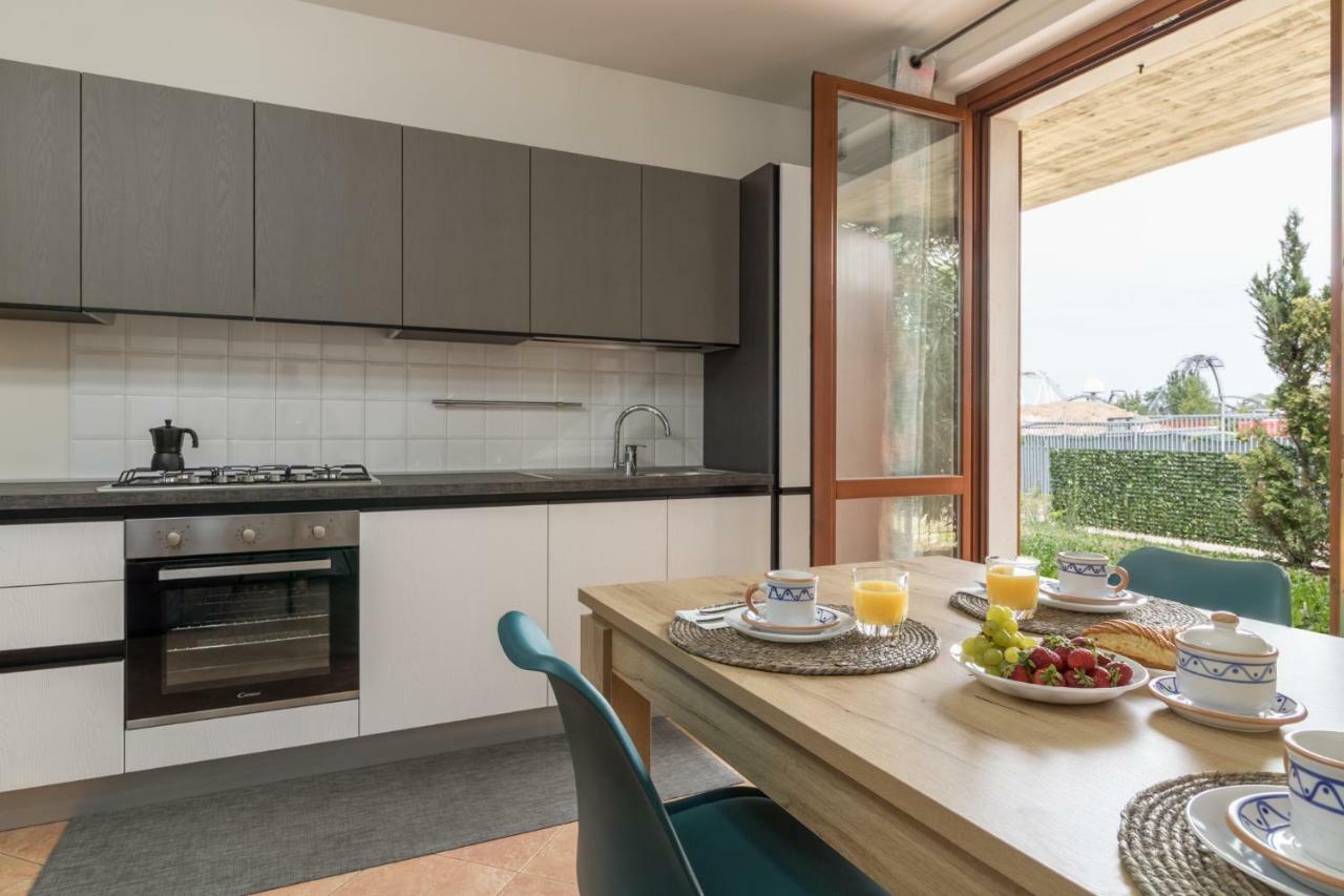 A Casa Di Laura With Pool And Free Bikes Apartment Ronchi  ภายนอก รูปภาพ