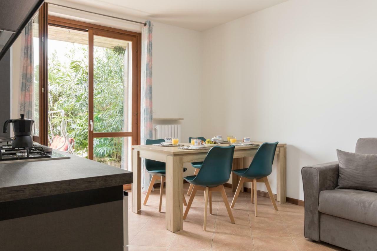 A Casa Di Laura With Pool And Free Bikes Apartment Ronchi  ภายนอก รูปภาพ