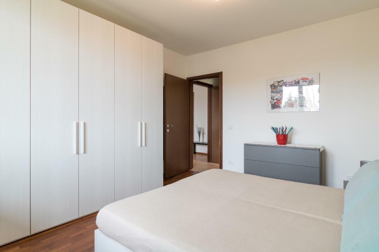 A Casa Di Laura With Pool And Free Bikes Apartment Ronchi  ภายนอก รูปภาพ